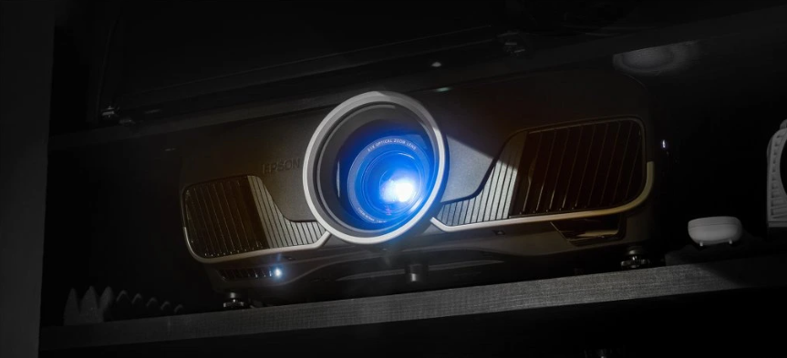 Epson EH-TW9300 projektor na home cinema